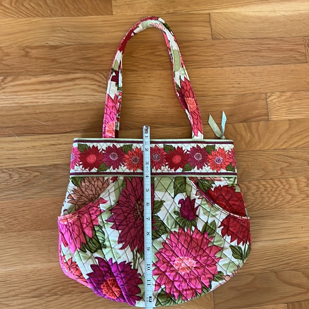Vera Bradley Bag ~HELLO DAHLIA~ RETIRED PATTERN. - Picture 9 of 11